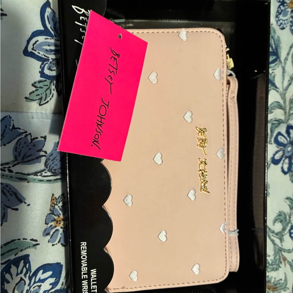 Betsey Johnson Light Pink Heart Wallet